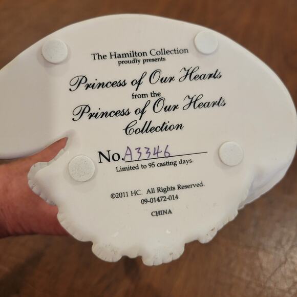 Wedding Day Bride Diana Princess of Our Hearts Hamilton Collection Figurine 2011 - Picture 9 of 12